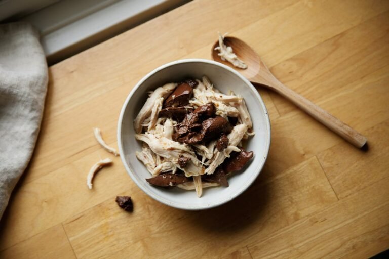 Easy Chicken-Based Homemade Cat Recipes: Healthy, Affordable Meals Your Cat Will Love